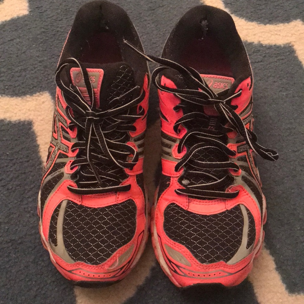 Asics Gel Nimbus 15 Sneakers pink and black